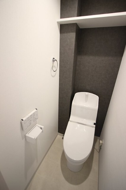 トイレ　反転タイプ