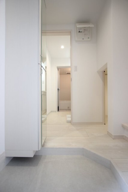 玄関　反転タイプ