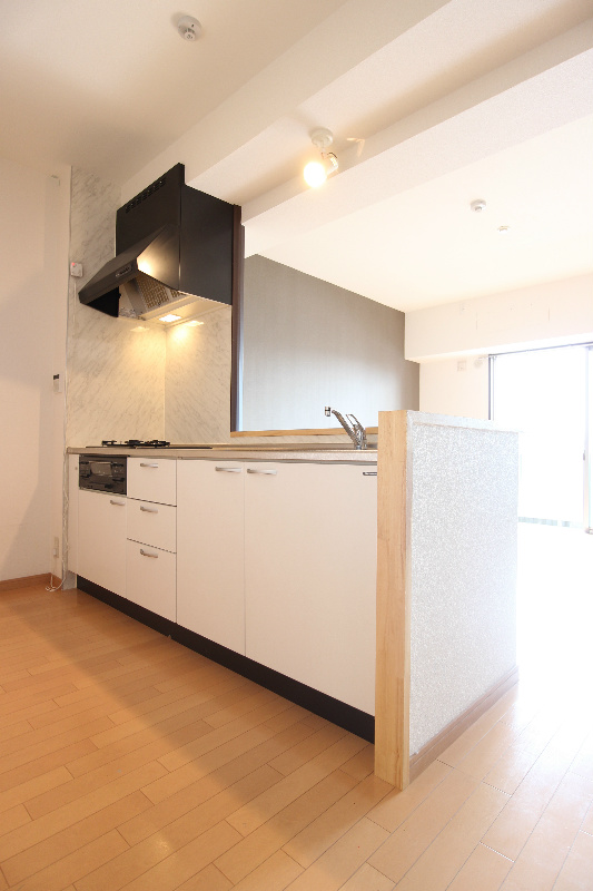 キッチン　同じ物件の別のお部屋です。