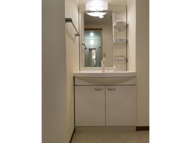 洗面設備　他の部屋の写真です