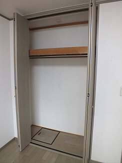 その他部屋・スペース　高さがありコートなどもかけれます★