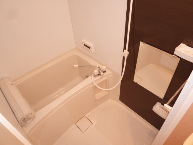 バス・シャワールーム　追い焚きバス