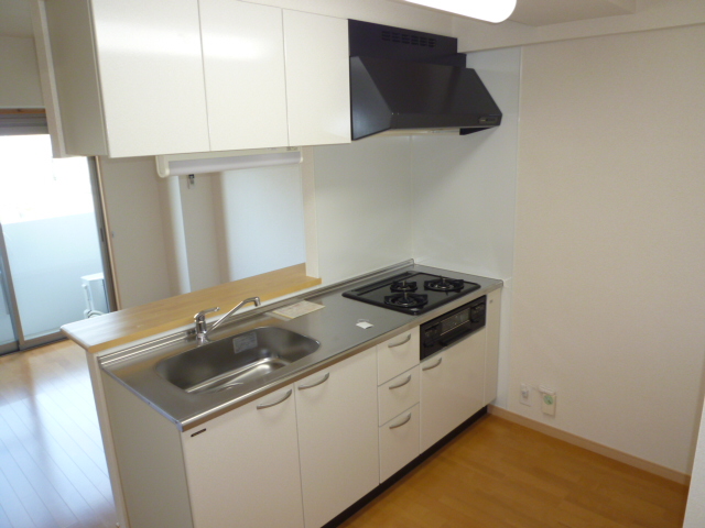 キッチン　対面システムキッチンです♪