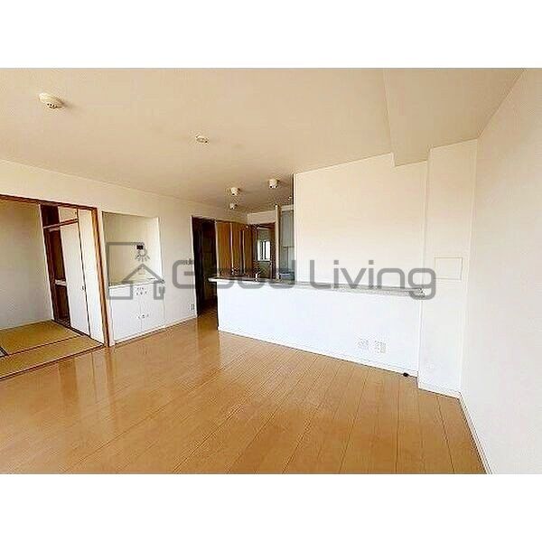 居室・リビング　明るいお部屋