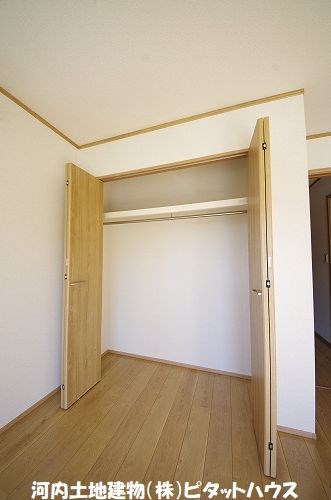 収納　洋室収納