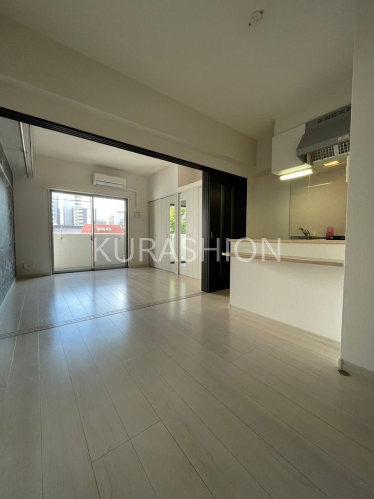 居室・リビング　※別部屋参考写真