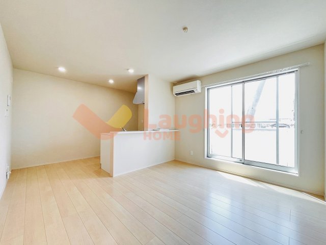 居室・リビング　こちらの居間で趣味の時間をお楽しみください