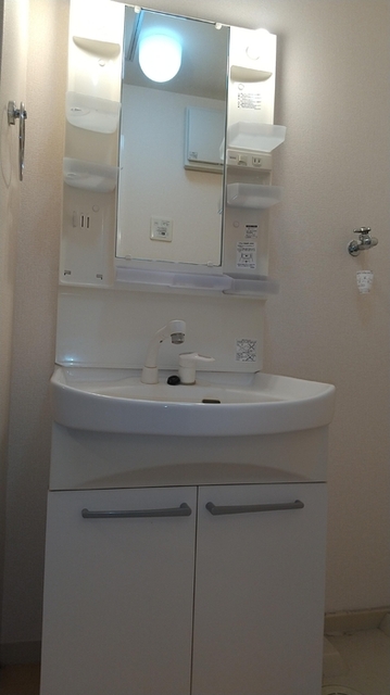 洗面設備　洗髪洗面化粧台