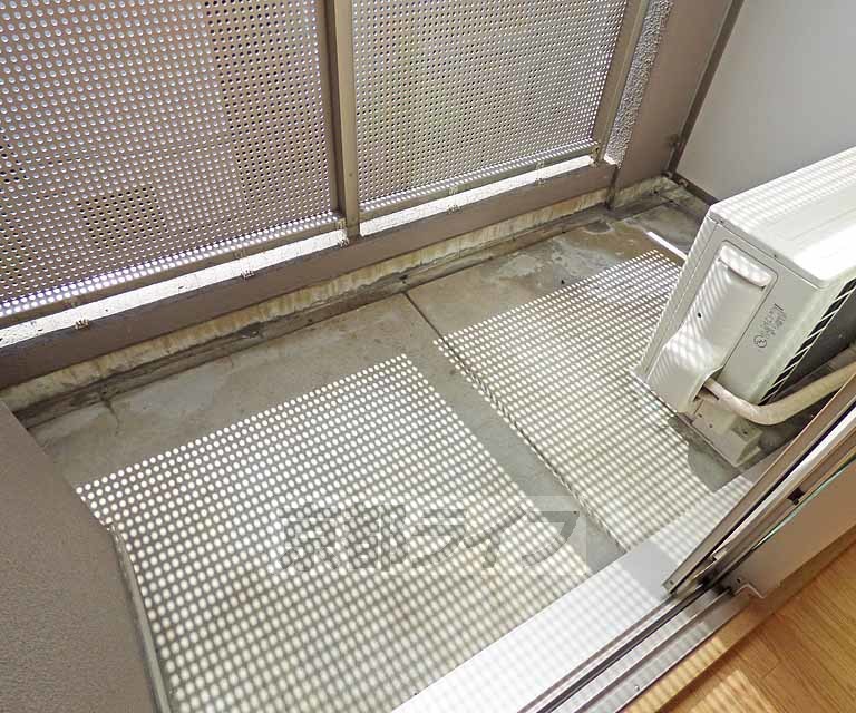 バルコニー　広々としたバルコニーです。