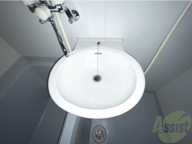 洗面設備　洗面台はバスルームの中に付いていましたよ～