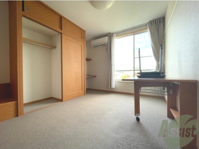 居室・リビング　６帖のリビングになります！伸び伸び出来そうですね。