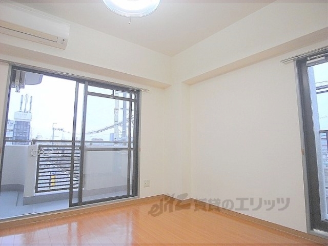 居室・リビング　居室