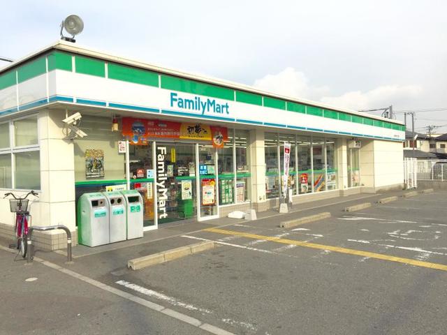 コンビニ　ファミリーマート和泉箕形町二丁目店（コンビニ）まで599m