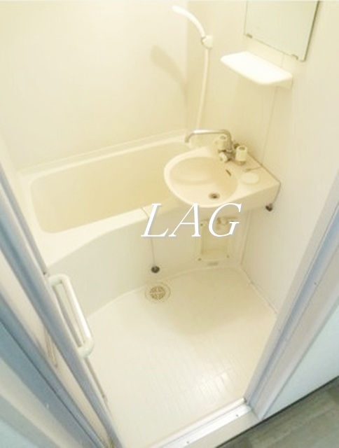 バス・シャワールーム　お風呂です。