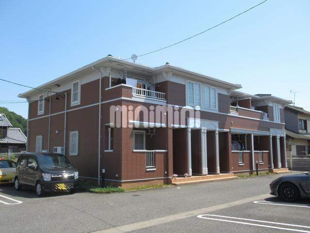 建物外観　光と風を呼び込む全室南向き。