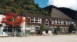 小学校　雲南市立斐伊小学校（小学校）まで1542m