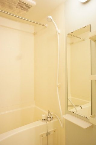 バス・シャワールーム　お風呂です