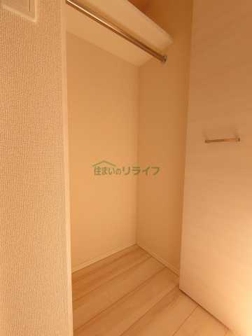 収納　別階層の参考写真になります。