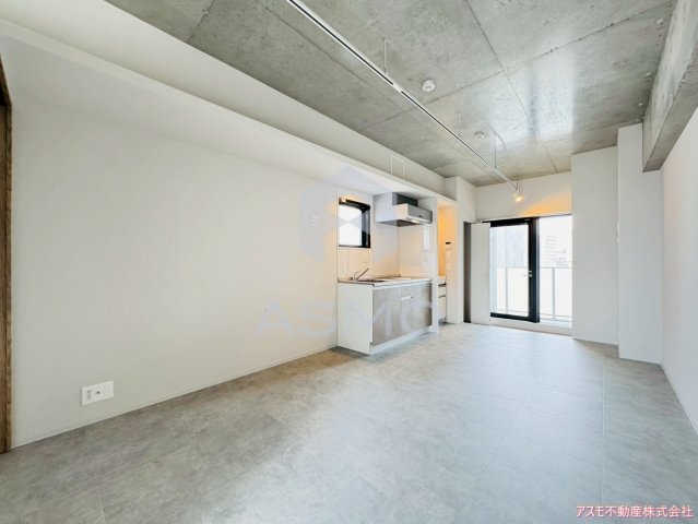 居室・リビング　同マンション別部屋参考写真