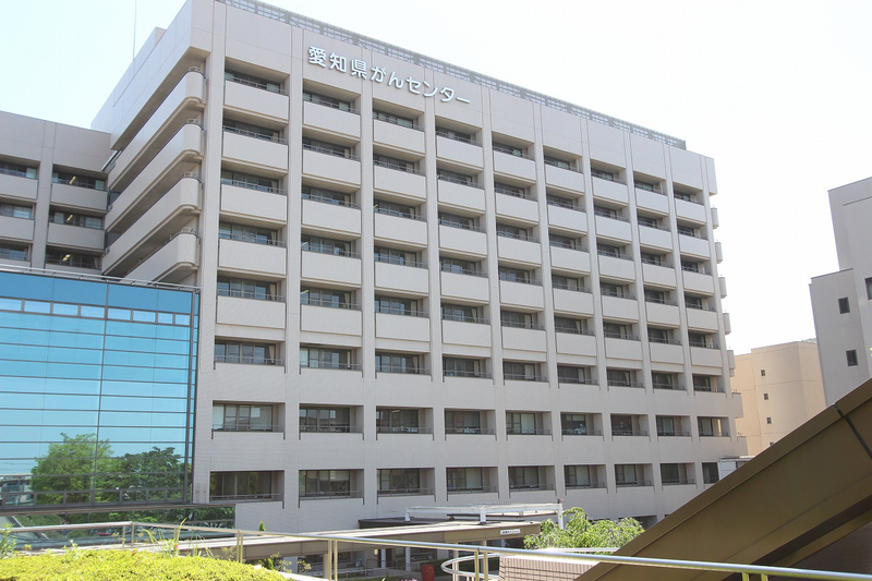 スーパー　成城石井栄セントラルパーク店（スーパー）まで471m