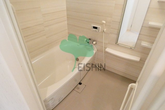 バス・シャワールーム　清潔感のある浴室です！