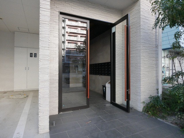 エントランス　エントランス