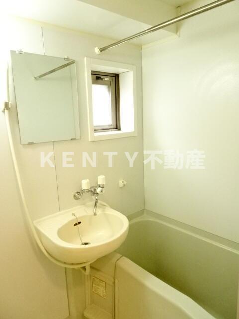 バス・シャワールーム　日々の暮らしに欠かせないお風呂です