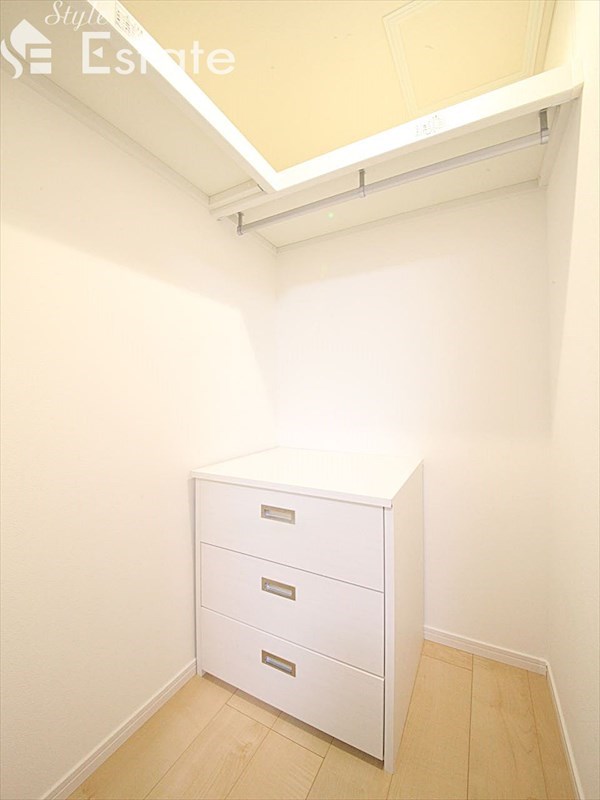 収納　ウォークインクローゼット