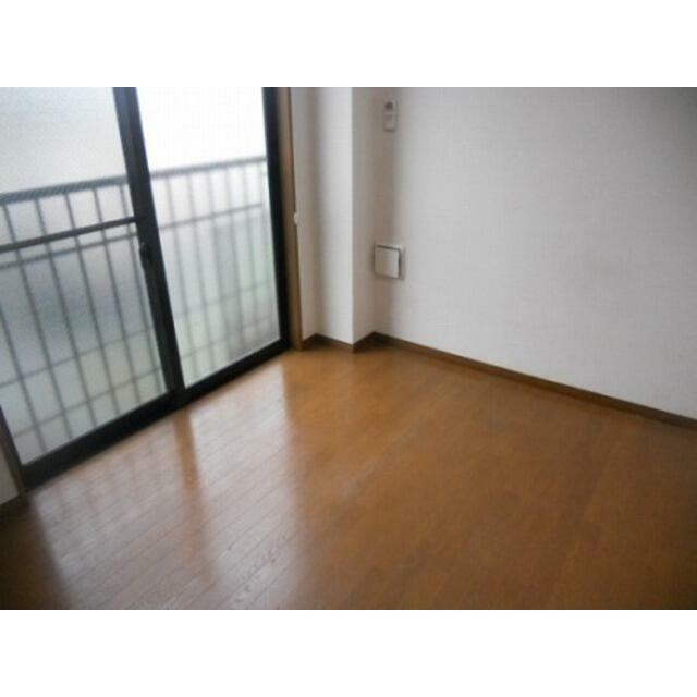 居室・リビング　※他の号室の参考写真です