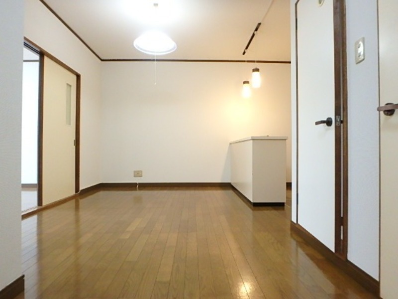 居室・リビング　図面と現状に相違がある場合には現状を優先