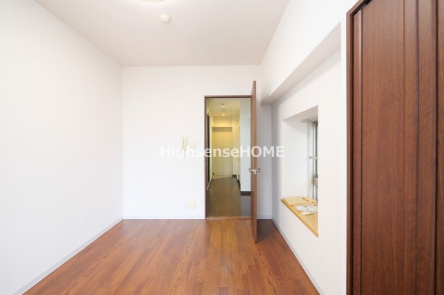 その他部屋・スペース　開放的な寝室です