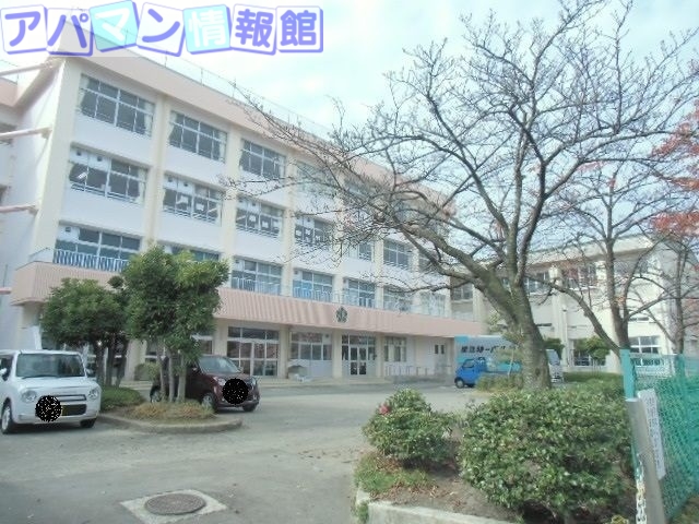 小学校　新潟市立桜が丘小学校（小学校）まで766m