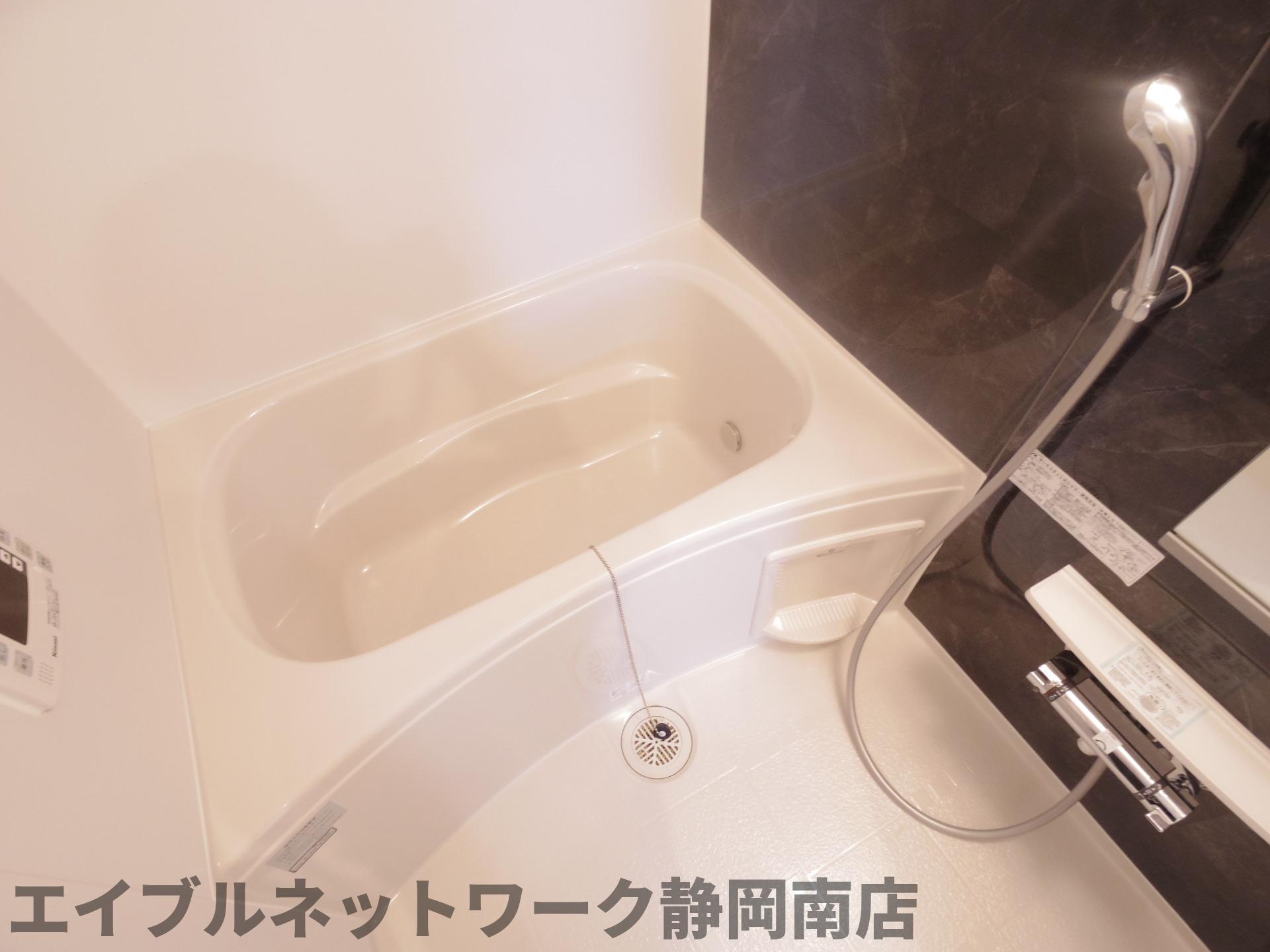 バス・シャワールーム　お風呂です