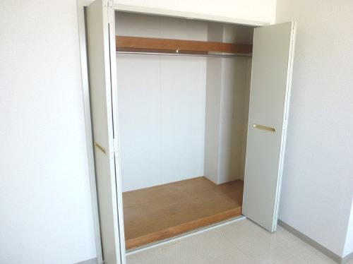 収納　※他部屋の参考写真です