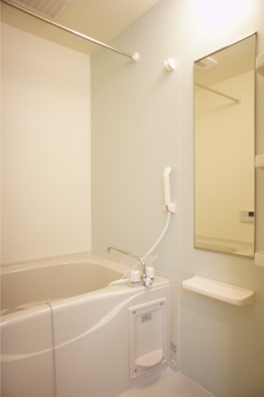 バス・シャワールーム　図面と現状に相違がある場合には現状を優先