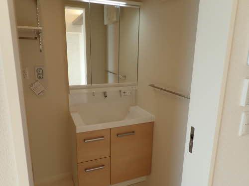 洗面設備　洗髪洗面化粧台