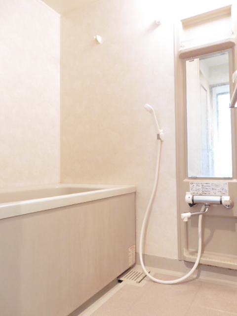 バス・シャワールーム　バスルーム