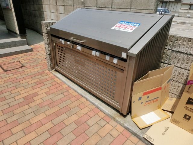 その他共有部分　専用ゴミ置き場。