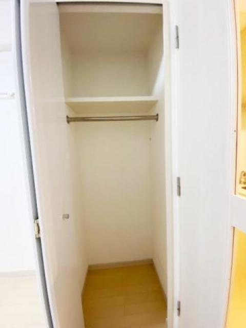 収納　※別部屋の参考写真です。