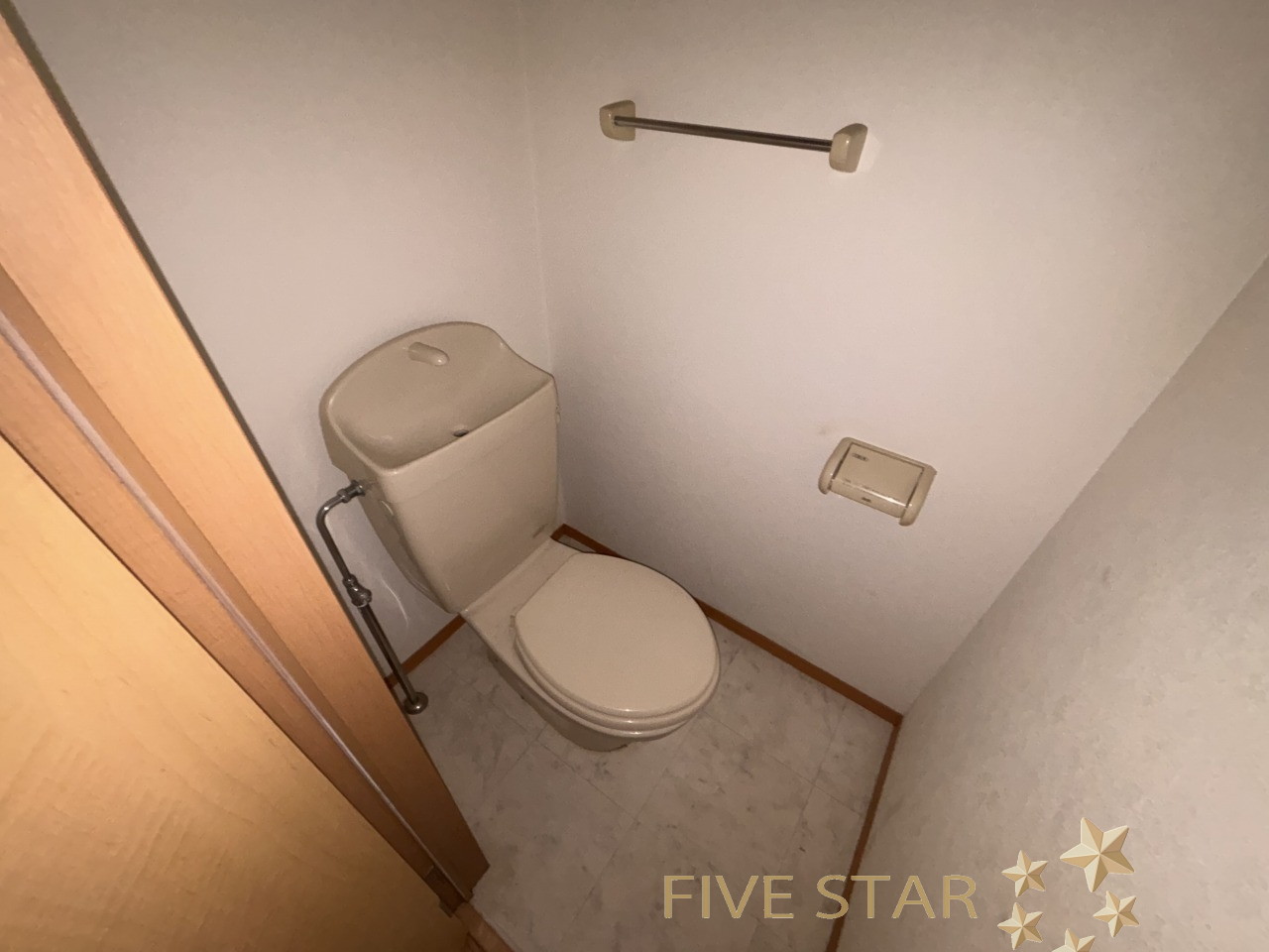 ファイブスター枚方駅前のトイレ写真