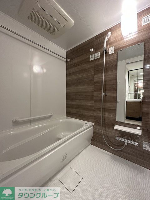 バス・シャワールーム　※写真は同タイプ住戸です。