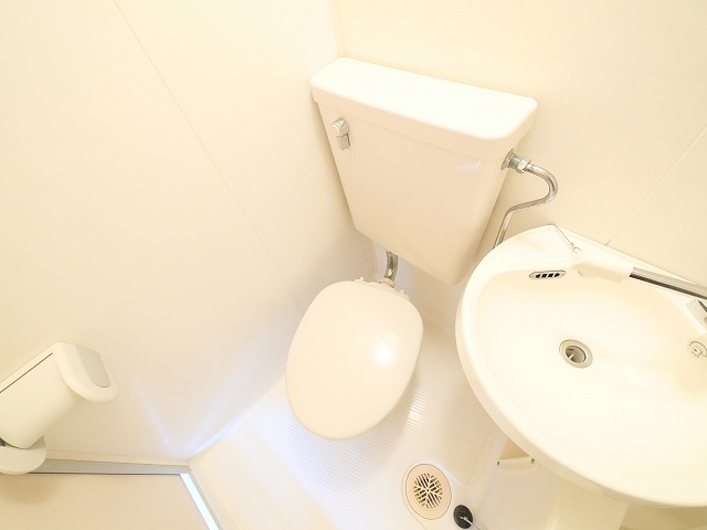 トイレ　シンプルで使いやすいトイレです