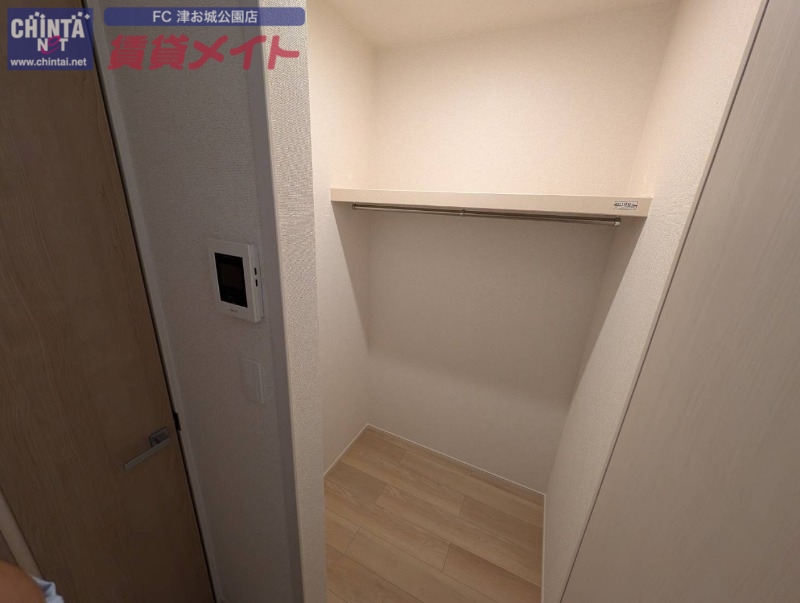 収納　同型タイプ画像