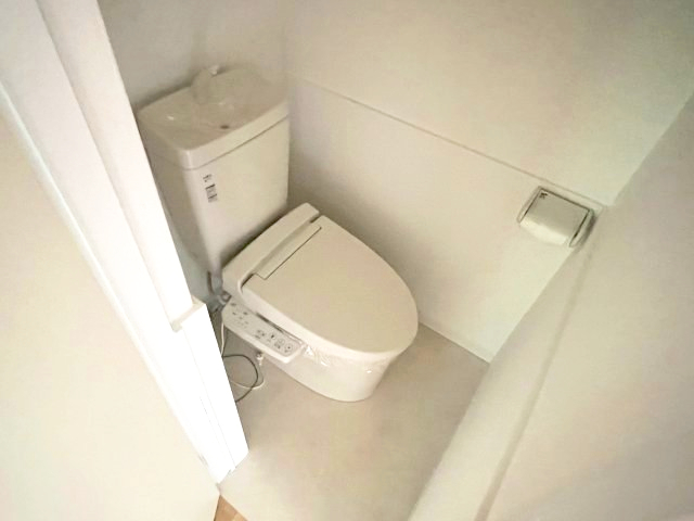 岡本梅林住宅 5号棟のトイレ写真