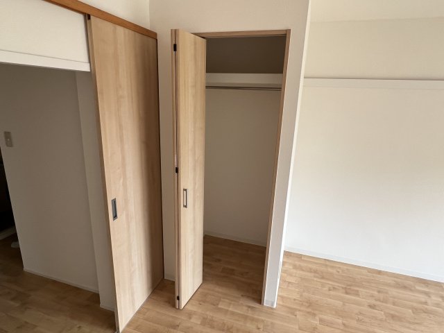 岡本梅林住宅 5号棟の内装写真