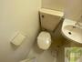 トイレ　ユニットバス内のトイレです。一人暮らしなら十分ですね。