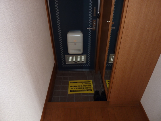 玄関　他号室のお写真です