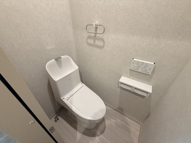 N-ees長束のトイレ写真