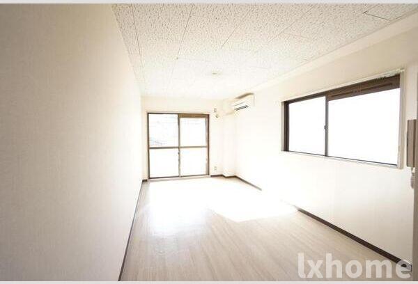 その他部屋・スペース　落ち着いて過ごせるお部屋なので、寝室にいかがでしょうか