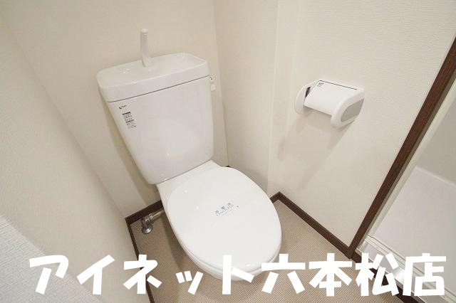 トイレ　落ち着く空間ですね。